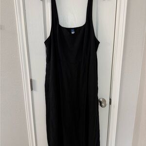 Black Sleeveless Dress